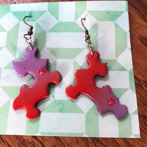 Final sale! Gorgeous studded puzzle earrings